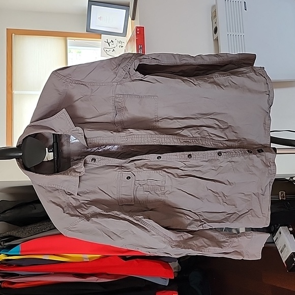 MEC Other - MEC dress shirt.